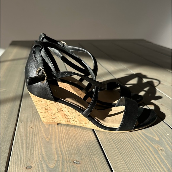 Le Chateau wedge sandals.  Size 38.  Worn once for a very short time. - Picture 3 of 3